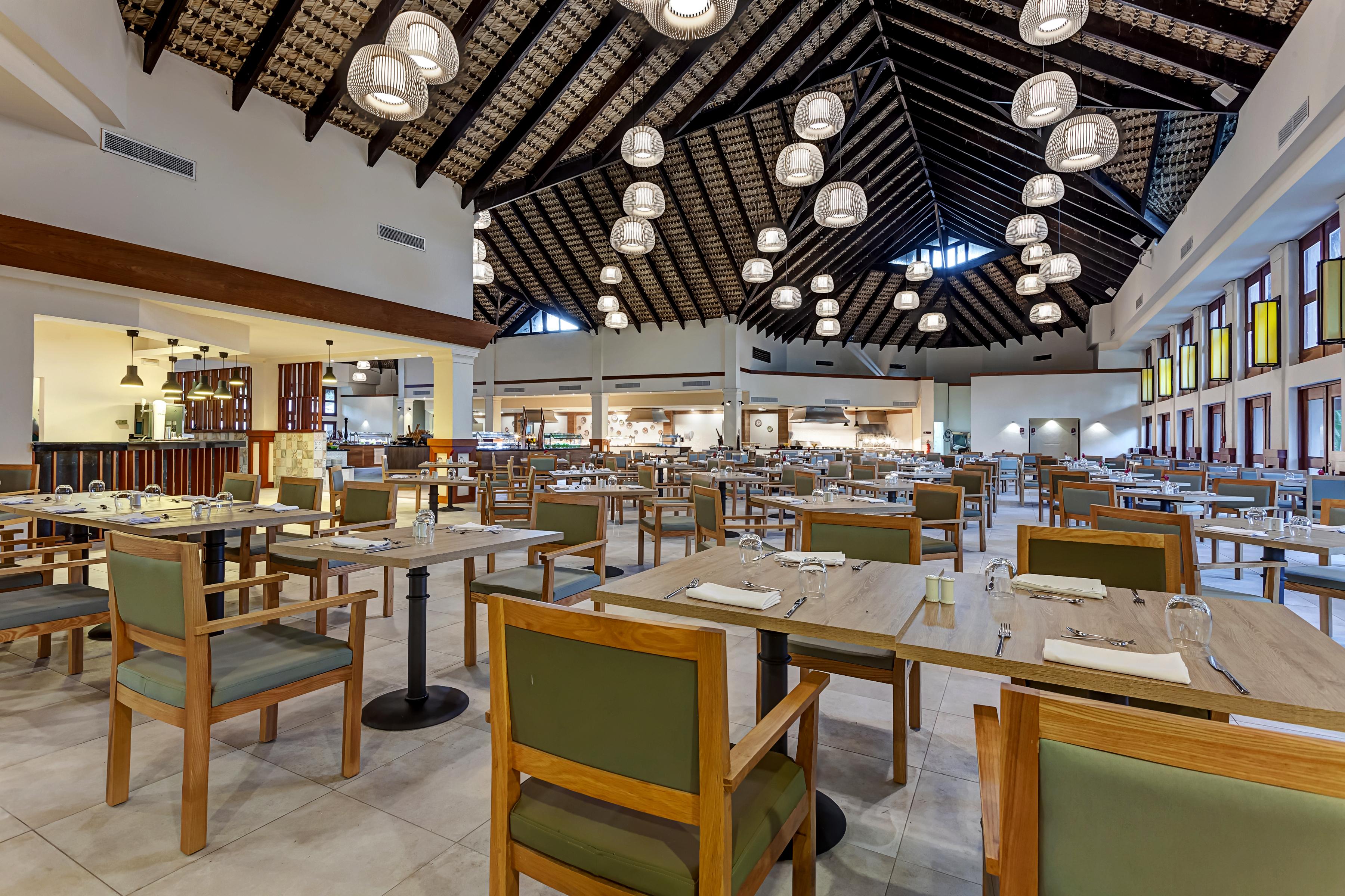 Resort Royalton Splash Punta Cana, An Autograph Collection & Casino